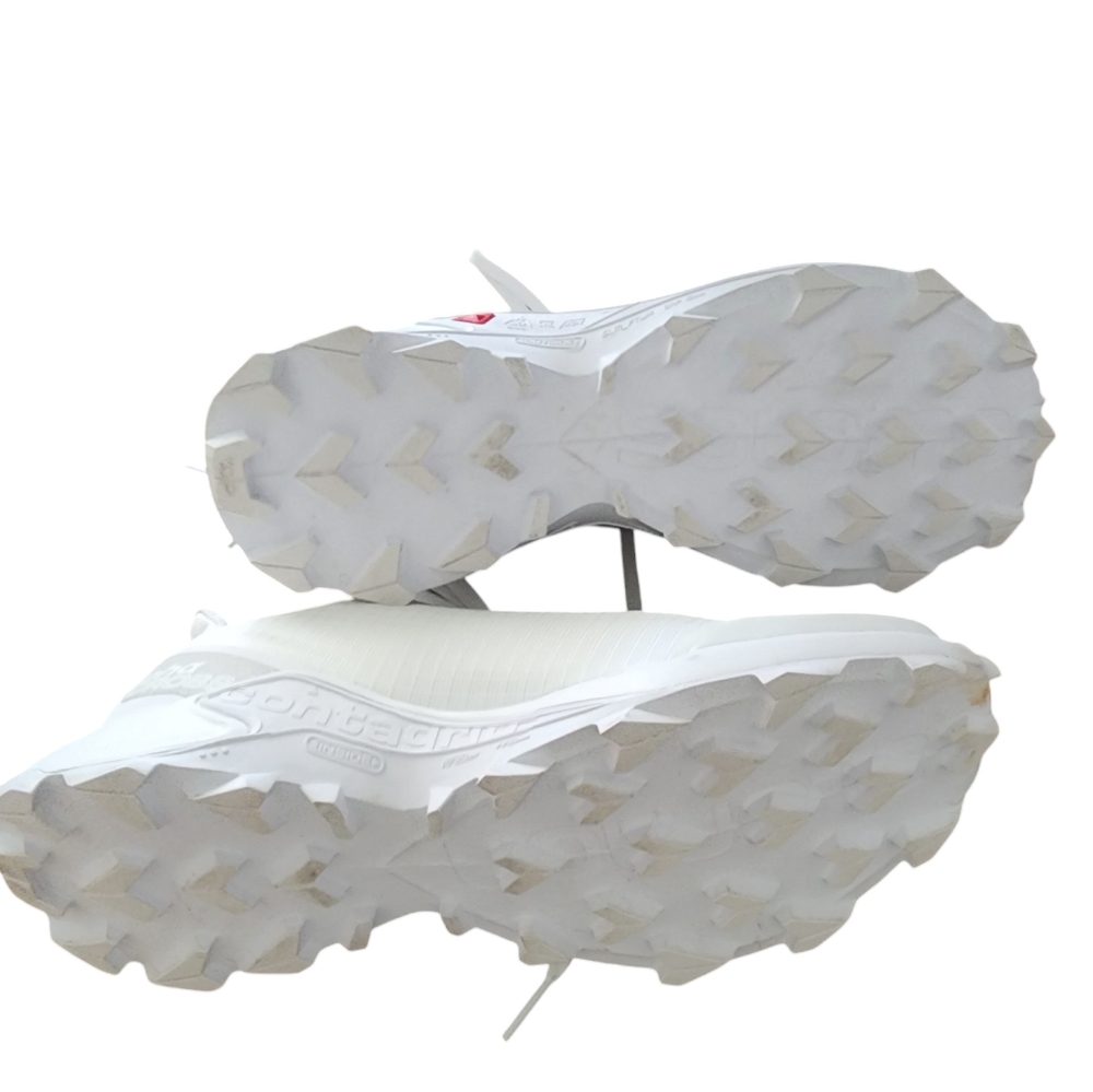 Fresh white Salomon running shoes - Picture 3 of 3